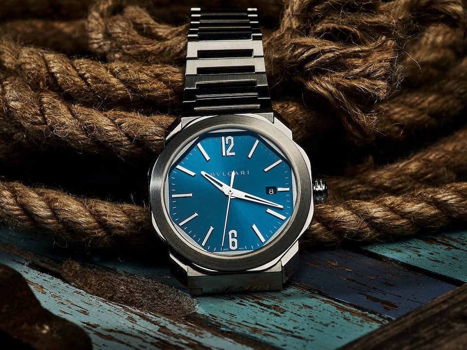 Часы Bvlgari Octo на канате — кадр имиджевой съёмки